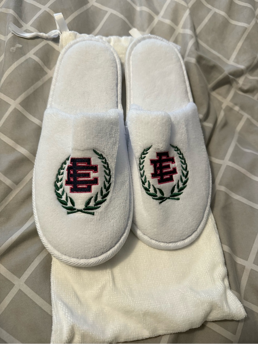 Eric Emanuel White Slippers Brand New